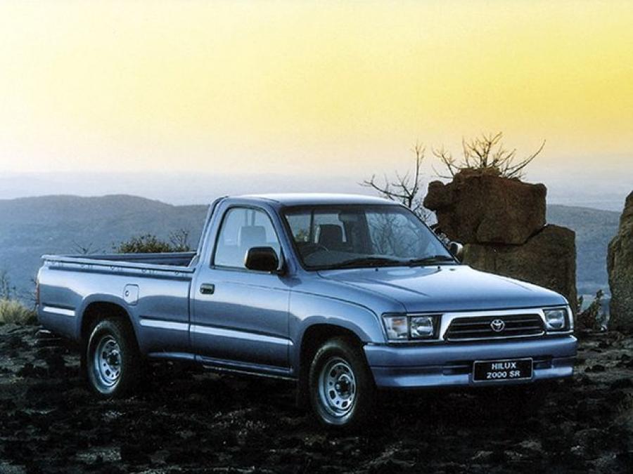  Toyota Hilux 2000 SR Single Cab 1997 года  (ZA) (фото 2 из 3)